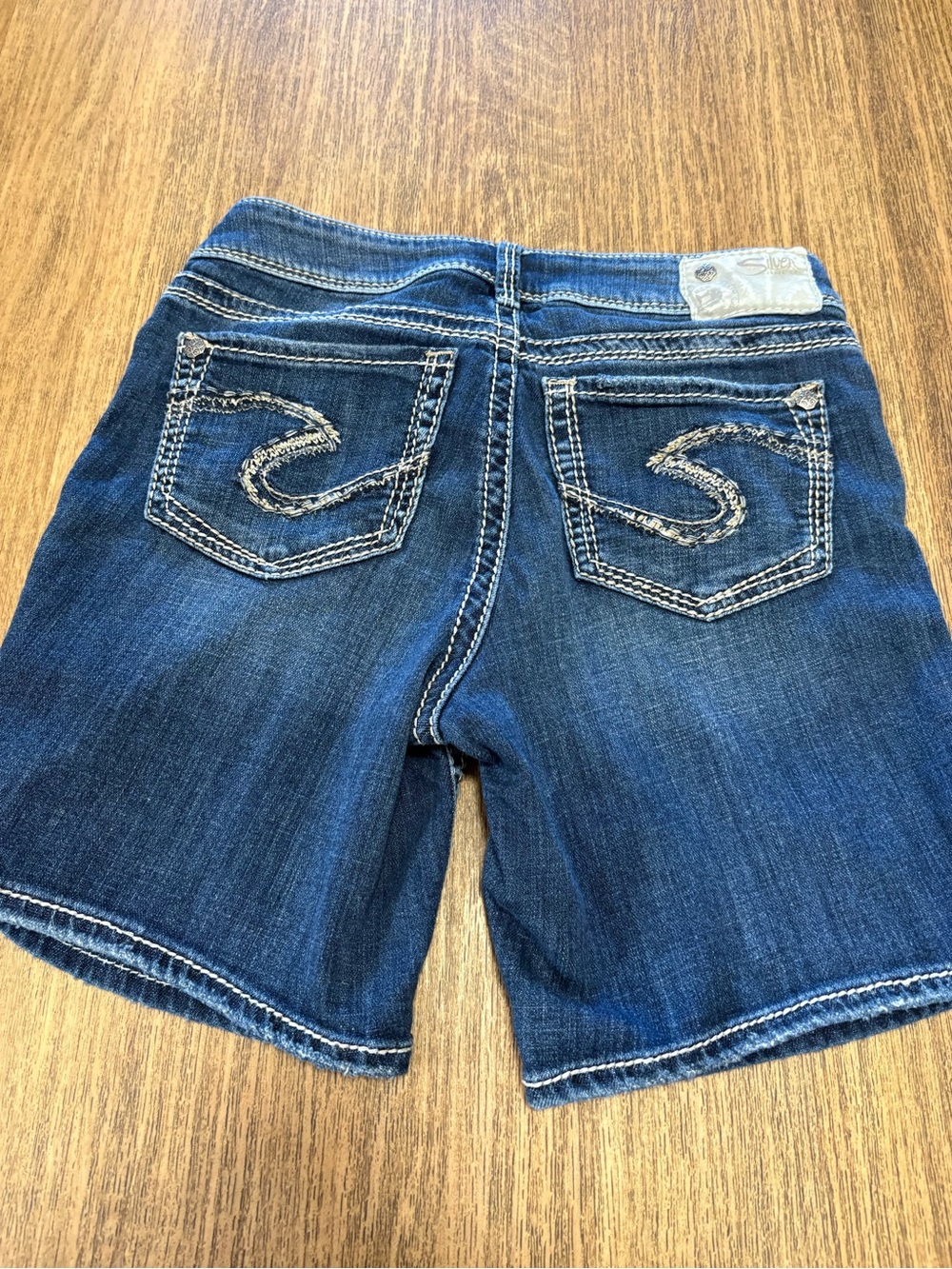Women's Dark Indigo Embroidered Back-Pocket Jean Shorts